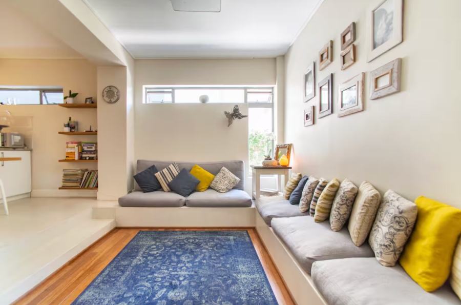 2 Bedroom Property for Sale in Vredehoek Western Cape